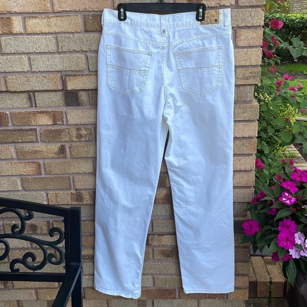 Indigo Palms White Jeans w Brown Contrast Stitch 🤍